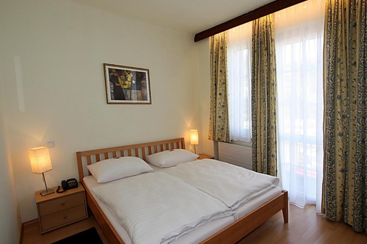 Hotel Pension Alte Muehle Клостернойбурґ Екстер'єр фото