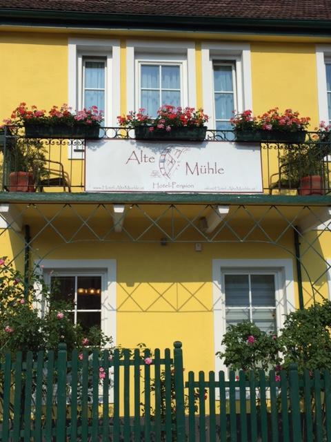 Hotel Pension Alte Muehle Клостернойбурґ Екстер'єр фото